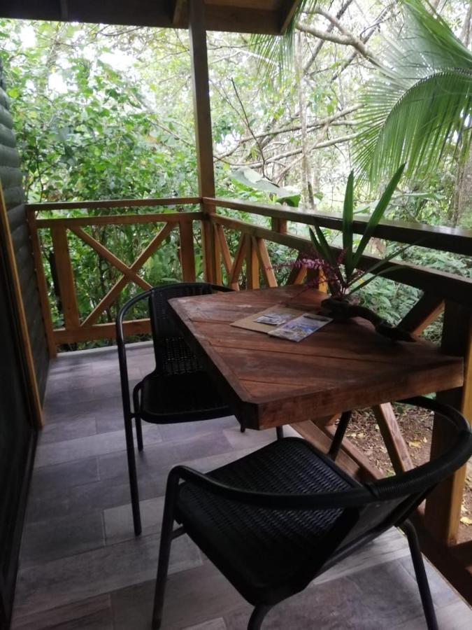 Casa El Colibri Bed & Breakfast Parrita Bagian luar foto