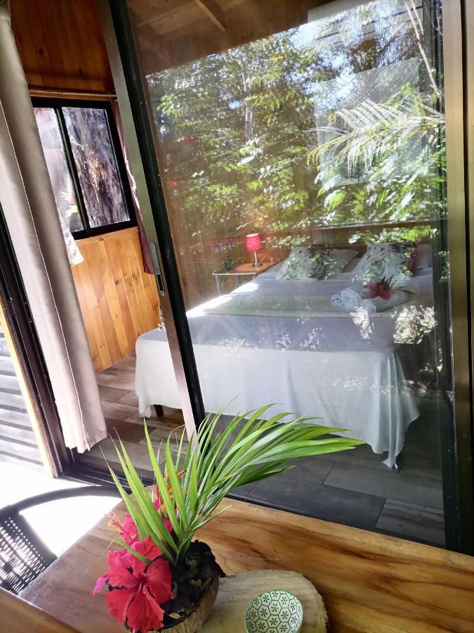 Casa El Colibri Bed & Breakfast Parrita Bagian luar foto